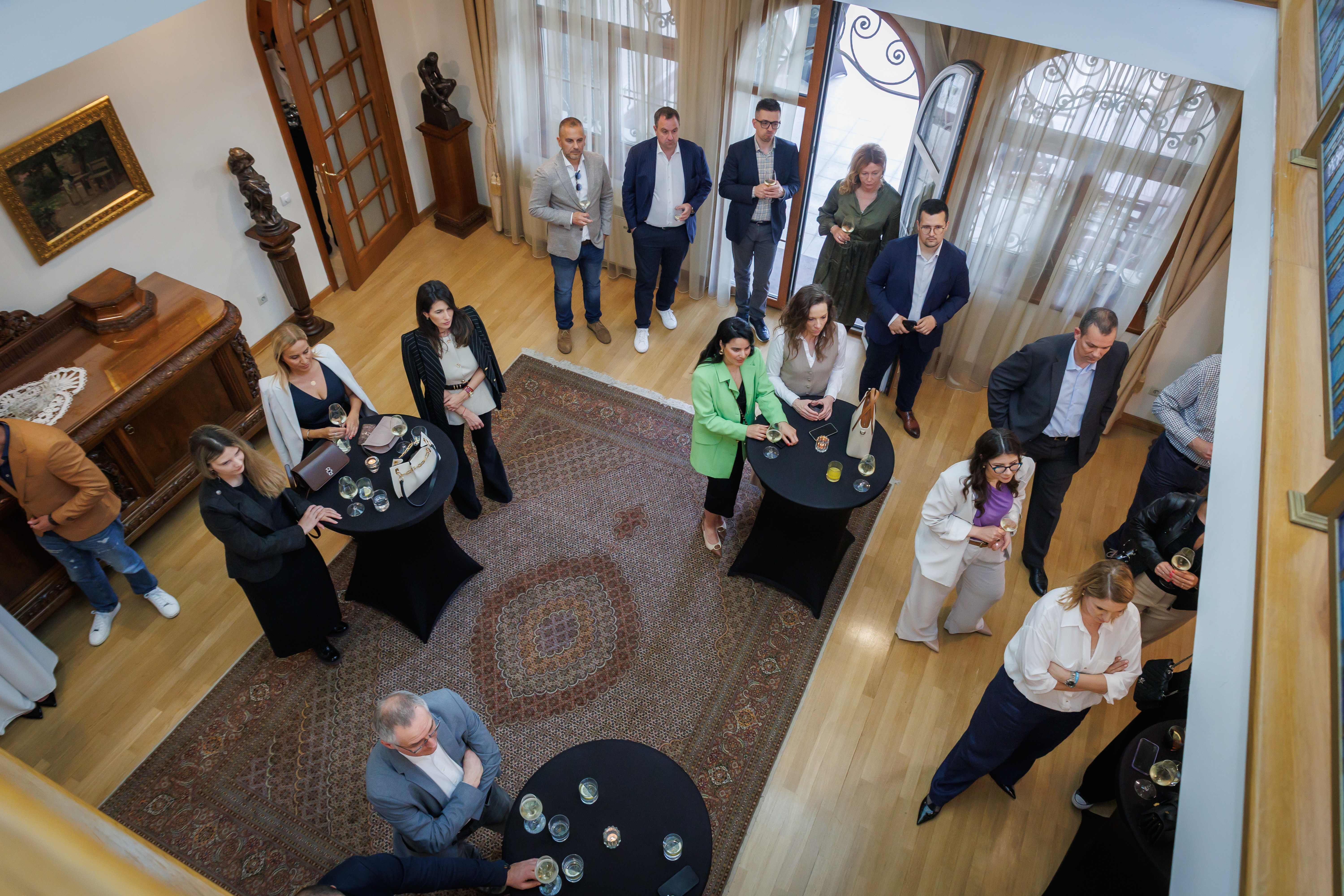 Veče prefinjenih ukusa penušavih vina – Manpower Srbija